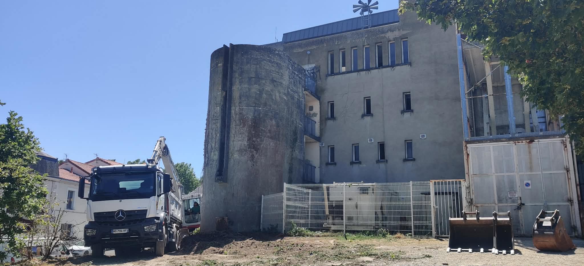 Travaux palais 1.jpg (209 KB)