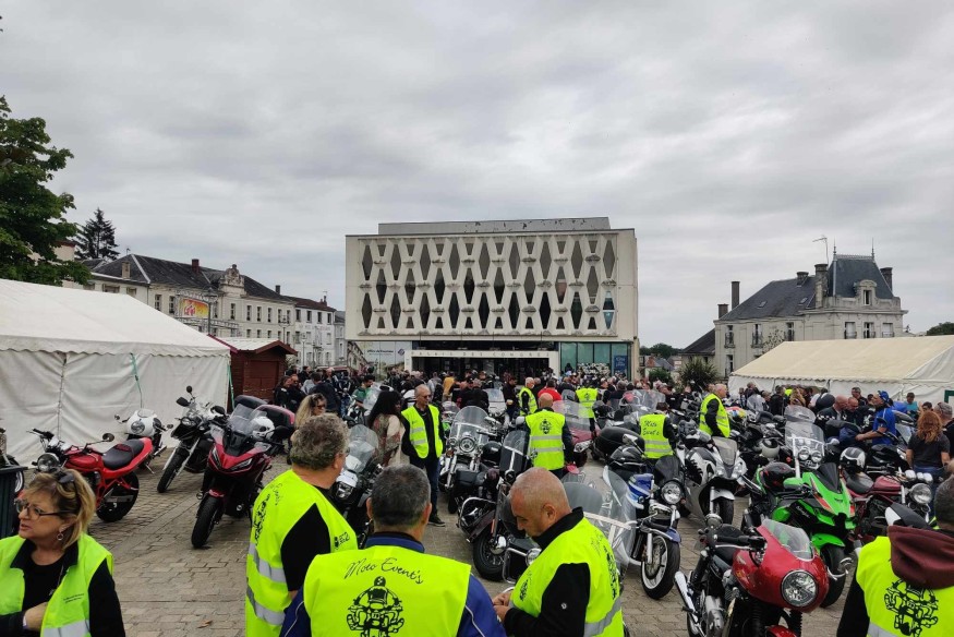 250 motards réunis pour fêter les 20 ans de  l'association Moto Event's