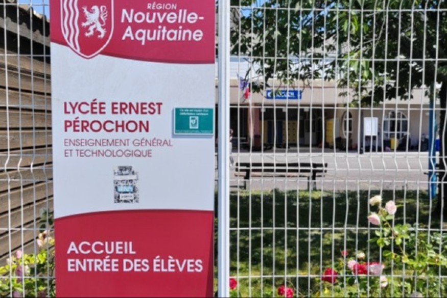 "C'est toujours émouvant de voir les élèves dans la joie" : les résultats du bac sont tombés à Ernest Pérochon